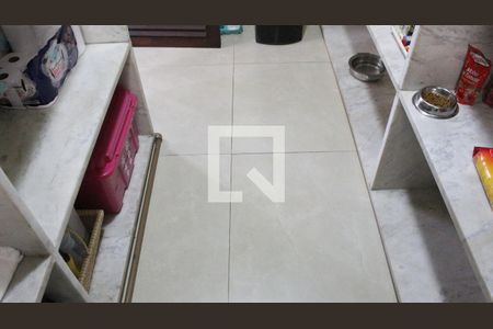 Casa para alugar com 500m², 4 quartos e 6 vagasCozinha - Despensa