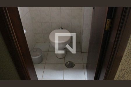 Casa para alugar com 500m², 4 quartos e 6 vagasLavabo - Área Externa