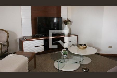 Sala de casa para alugar com 6 quartos, 500m² em Jardim Sao Bento, São Paulo