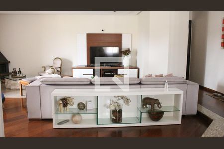 Sala de casa à venda com 6 quartos, 500m² em Jardim Sao Bento, São Paulo