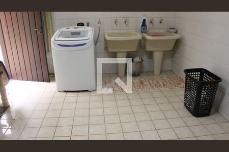 Casa para alugar com 500m², 4 quartos e 6 vagasÁrea de Serviço