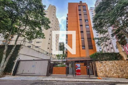 Apartamento para alugar com 200m², 3 quartos e 3 vagasFachada