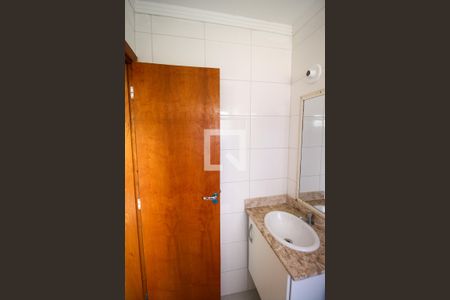 Casa de condomínio à venda com 80m², 2 quartos e 2 vagasBanheiro / Suíte 1