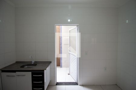 Casa de condomínio à venda com 80m², 2 quartos e 2 vagasCozinha