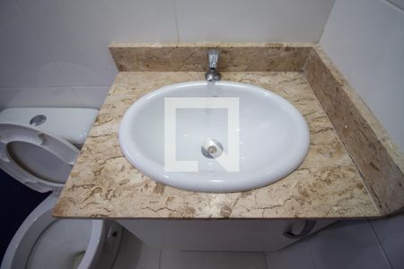 Casa de condomínio à venda com 80m², 2 quartos e 2 vagasBanheiro / Suíte 1