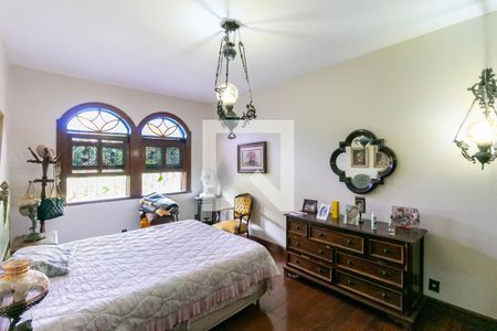 Casa à venda com 715m², 5 quartos e 6 vagasQuarto Suíte 2