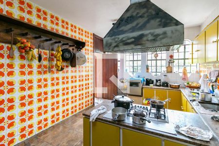 Casa à venda com 715m², 5 quartos e 6 vagasCozinha