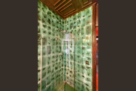 Casa à venda com 715m², 5 quartos e 6 vagasBanheiro da Suíte