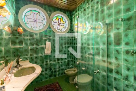 Casa à venda com 715m², 5 quartos e 6 vagasBanheiro da Suíte