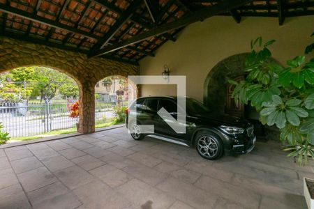 Casa à venda com 715m², 5 quartos e 6 vagasGaragem