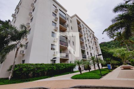 Apartamento à venda com 67m², 3 quartos e 1 vagaFachada