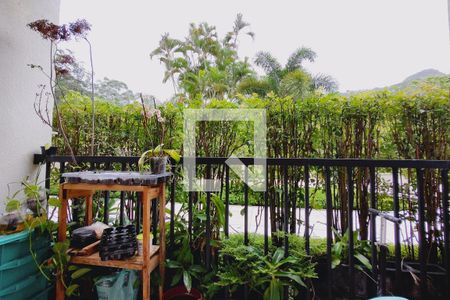 Apartamento à venda com 67m², 3 quartos e 1 vagaVaranda