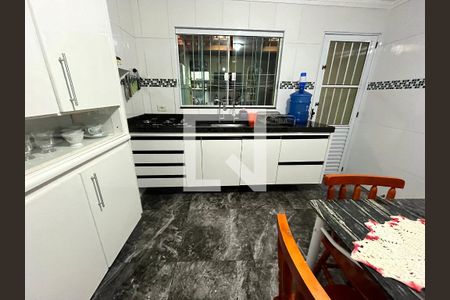 Casa à venda com 152m², 3 quartos e 2 vagasCozinha