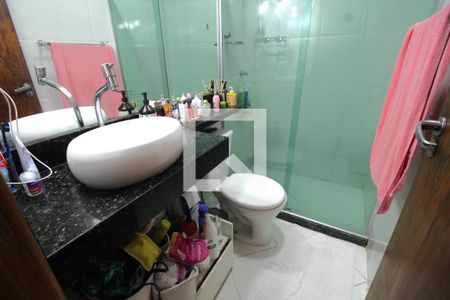 Apartamento à venda com 65m², 2 quartos e 1 vagaQuarto 2 - Banheiro da Suíte