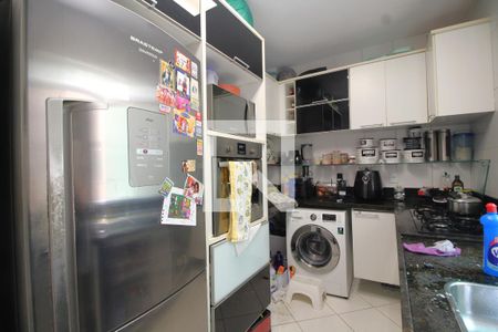 Apartamento à venda com 65m², 2 quartos e 1 vagaCozinha e Área de Serviço