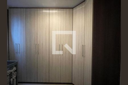 Apartamento para alugar com 42m², 2 quartos e sem vaga Apartamento para alugar com 42m², 2 quartos e sem vagaQuarto 2 - Armários