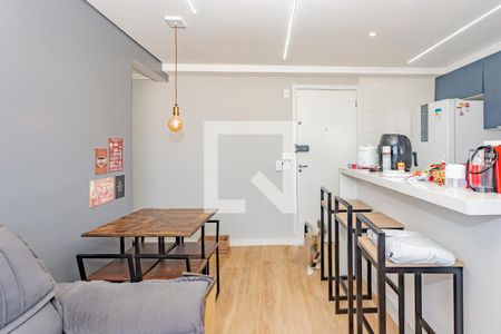 Apartamento à venda com 40m², 2 quartos e 1 vaga Apartamento à venda com 40m², 2 quartos e 1 vagaSala