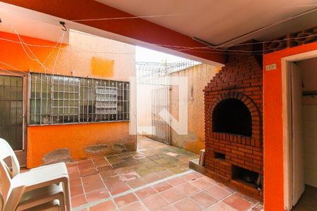 Casa à venda com 45m², 2 quartos e 1 vaga Casa à venda com 45m², 2 quartos e 1 vagaQuintal/Lavanderia