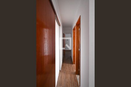 Corredor de apartamento para alugar com 2 quartos, 50m² em Jardim Seckler, São Paulo