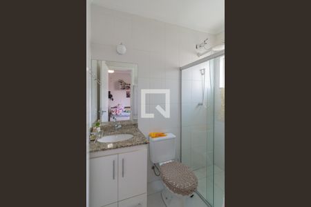 Banheiro da Suíte 1 de casa para alugar com 2 quartos, 122m² em Vila Carolina, São Paulo