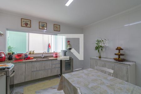 Casa para alugar com 122m², 2 quartos e 2 vagasCozinha