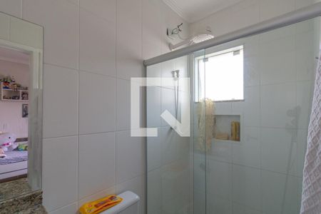 Banheiro da Suíte 1 de casa para alugar com 2 quartos, 122m² em Vila Carolina, São Paulo