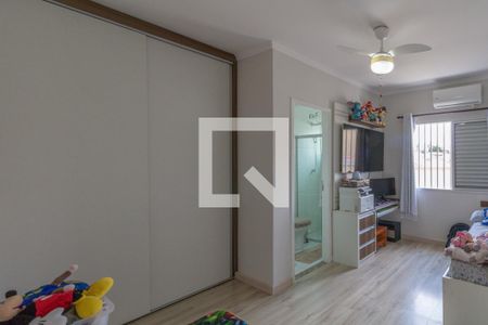 Quarto 1 de casa para alugar com 2 quartos, 122m² em Vila Carolina, São Paulo