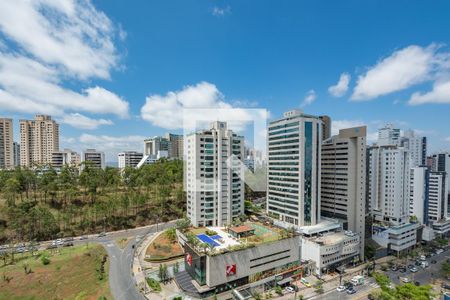 Apartamento à venda com 304m², 4 quartos e 4 vagasVaranda da cobertura