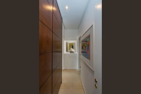 Apartamento à venda com 304m², 4 quartos e 4 vagasCorredor