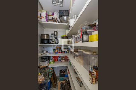 Apartamento à venda com 304m², 4 quartos e 4 vagasDespensa