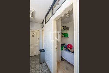 Apartamento à venda com 304m², 4 quartos e 4 vagasQuarto de Serviço