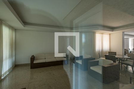 Apartamento à venda com 304m², 4 quartos e 4 vagasÁrea comum 