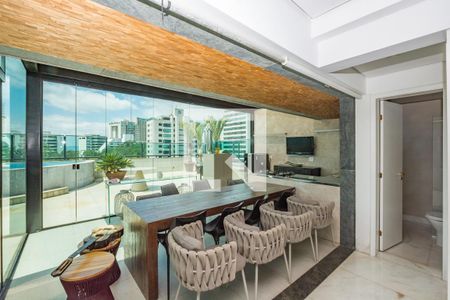 Apartamento à venda com 304m², 4 quartos e 4 vagasVaranda gourmet