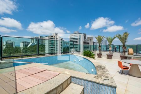 Apartamento à venda com 304m², 4 quartos e 4 vagasVaranda da cobertura