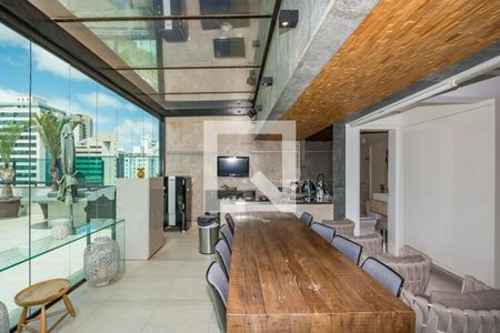 Apartamento à venda com 304m², 4 quartos e 4 vagasVaranda gourmet