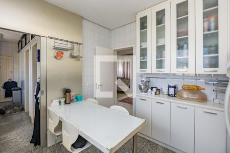 Apartamento à venda com 304m², 4 quartos e 4 vagasCozinha