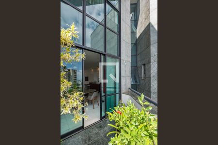 Apartamento à venda com 304m², 4 quartos e 4 vagasVaranda da Sala 1