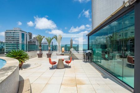 Apartamento à venda com 304m², 4 quartos e 4 vagasVaranda da cobertura