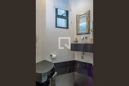 Apartamento à venda com 304m², 4 quartos e 4 vagasLavabo