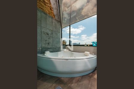 Apartamento à venda com 304m², 4 quartos e 4 vagasBanheira de hidromassagem