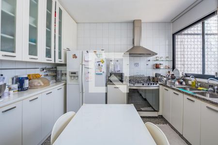 Apartamento à venda com 304m², 4 quartos e 4 vagasCozinha
