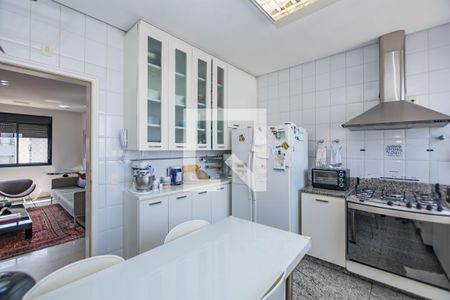 Apartamento à venda com 304m², 4 quartos e 4 vagasCozinha