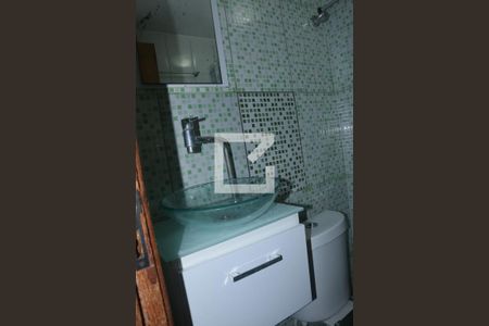 Banheiro de apartamento para alugar com 2 quartos, 101m² em Metrópole, Nova Iguaçu