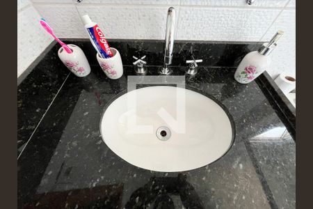 Casa de condomínio à venda com 68m², 2 quartos e 2 vagas Casa de condomínio à venda com 68m², 2 quartos e 2 vagasBanheiro da Suíte 1