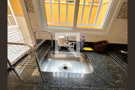 Casa de condomínio à venda com 68m², 2 quartos e 2 vagas Casa de condomínio à venda com 68m², 2 quartos e 2 vagasCozinha