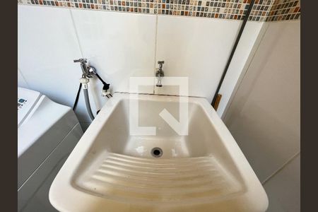 Casa de condomínio à venda com 68m², 2 quartos e 2 vagas Casa de condomínio à venda com 68m², 2 quartos e 2 vagasÁrea de Serviço