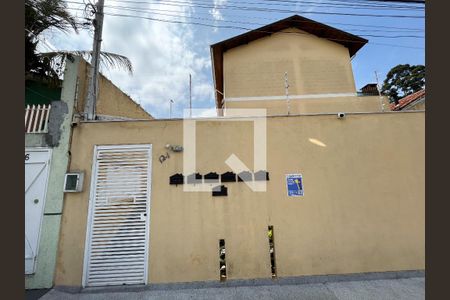 Casa de condomínio à venda com 68m², 2 quartos e 2 vagas Casa de condomínio à venda com 68m², 2 quartos e 2 vagasFachada