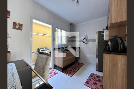 Casa de condomínio à venda com 68m², 2 quartos e 2 vagas Casa de condomínio à venda com 68m², 2 quartos e 2 vagasCozinha