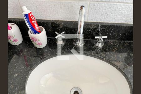 Casa de condomínio à venda com 68m², 2 quartos e 2 vagas Casa de condomínio à venda com 68m², 2 quartos e 2 vagasBanheiro da Suíte 1