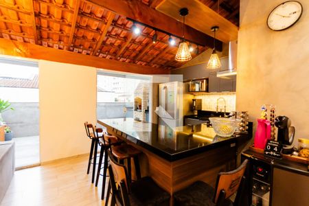 Apartamento à venda com 110m², 2 quartos e 2 vagasCozinha